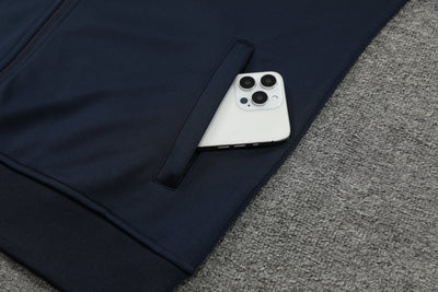 CONJUNTO DE VIAJE FRANCIA 24/25 HOMBRE - Vitrine Futebolística